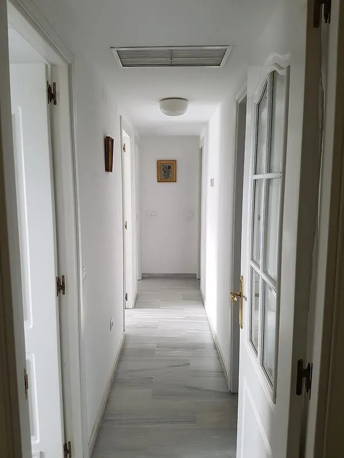 Habitaciones Bajondillo 토레몰리노스 0*,